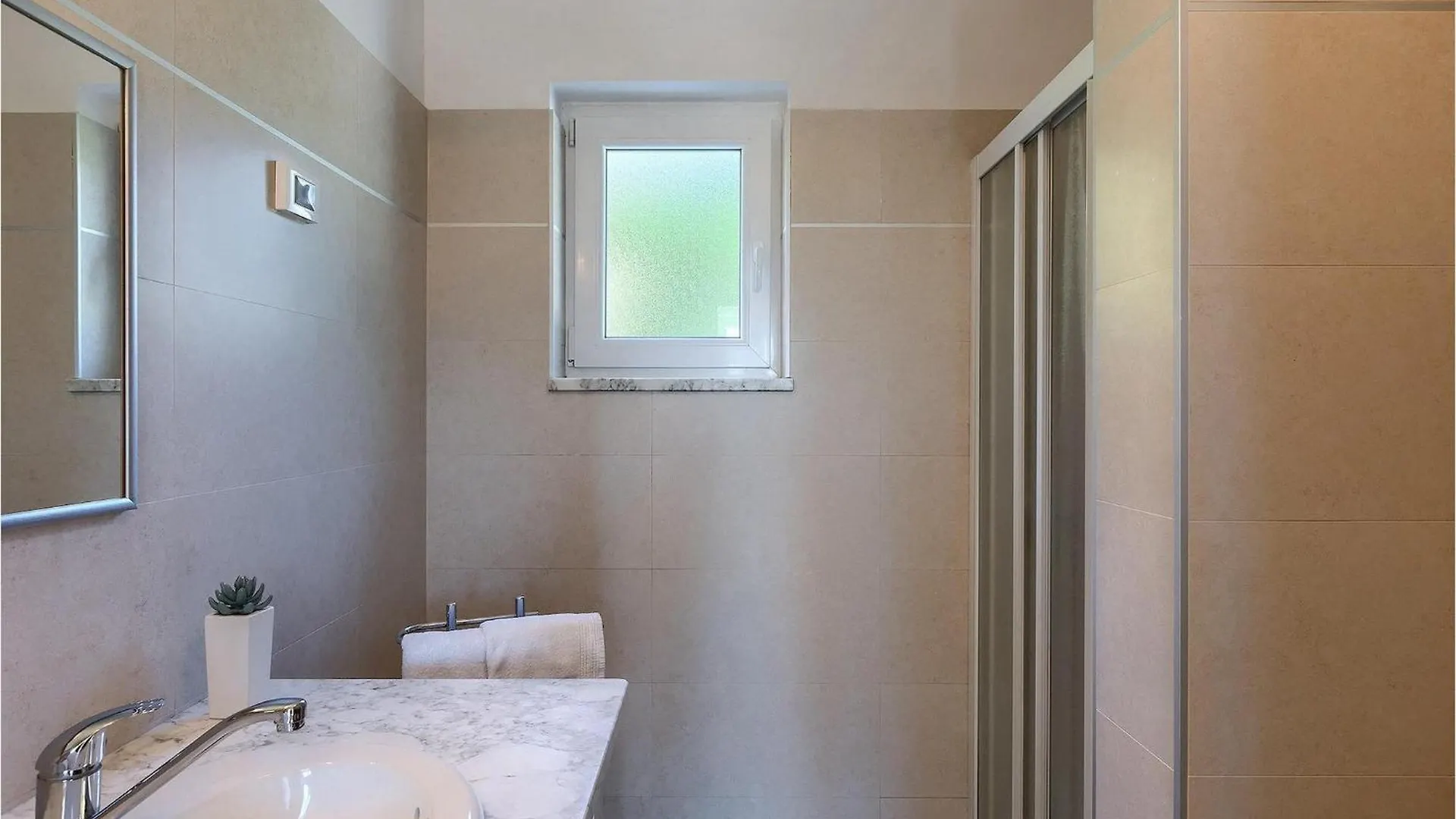 Villa Silvana Sveti Petar u Sumi 0*,  Croacia